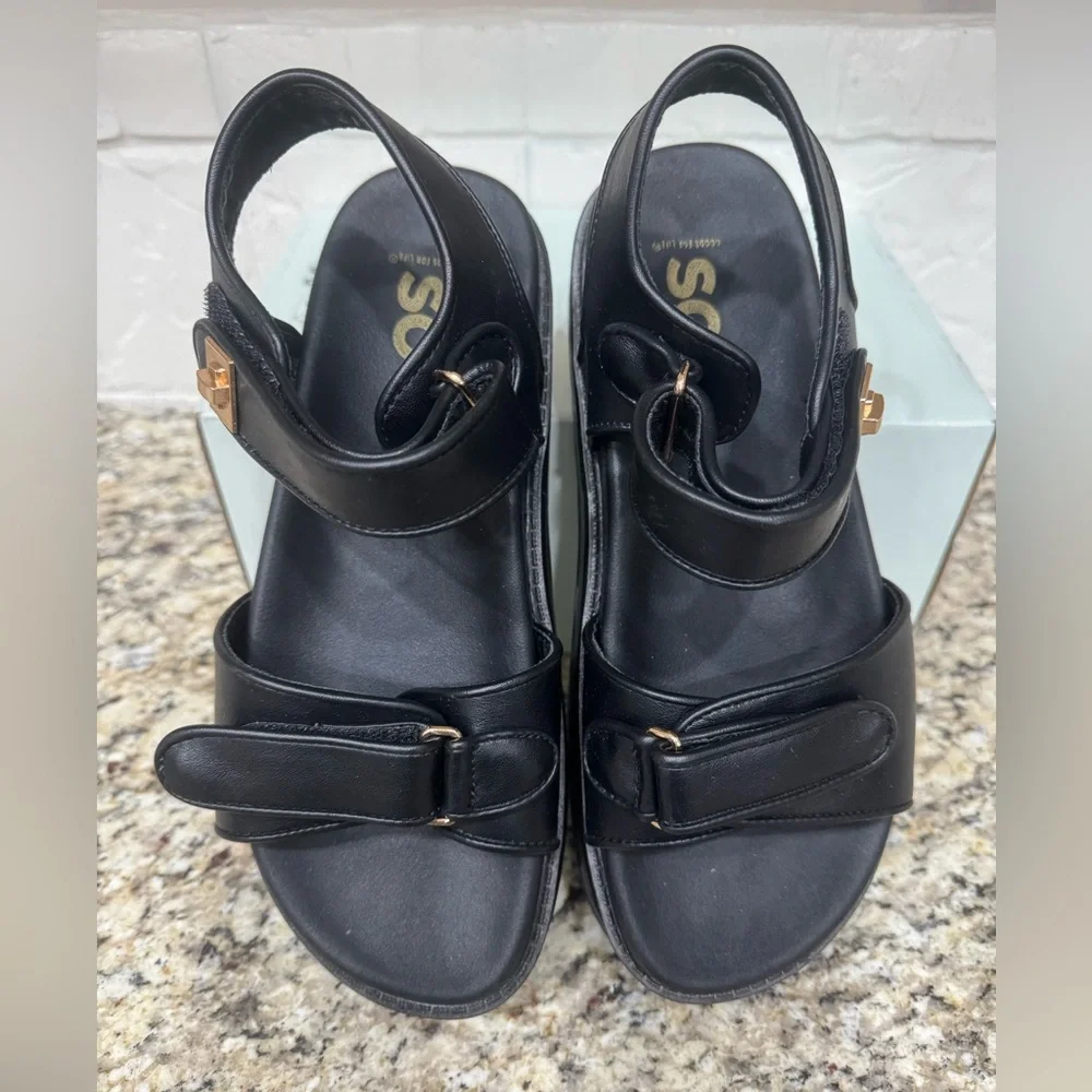 SO Black Y2K Platform Sandals with Gold Buckle - Picture 2 of 5